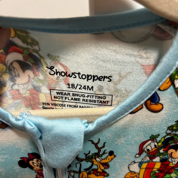 Showstoppers Mickey Mouse Christmas zippy 18-24 - Picture 3 of 3